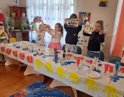 Big Teeth, Bigger Smiles: A Day of Science Magic at Kindergarten Skazka